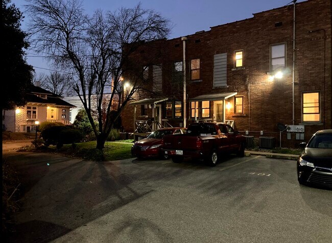 Foto del edificio - 206 Bradford St