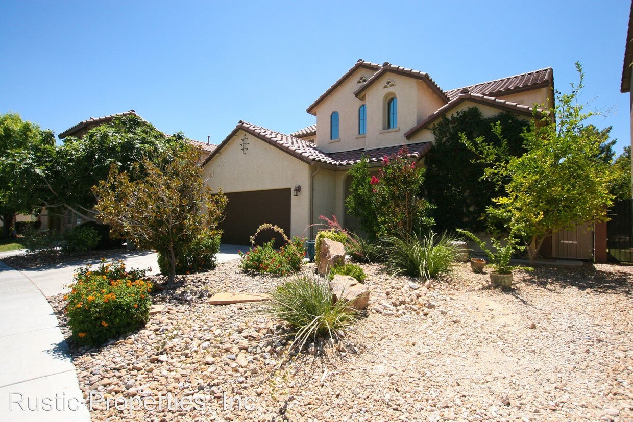 Primary Photo - 4 br, 2.5 bath House - 7333 Rietz Canyon St.