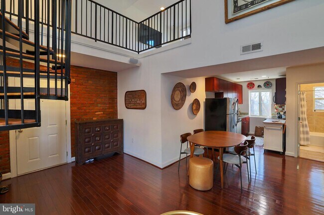 Building Photo - 5403 9th St NW