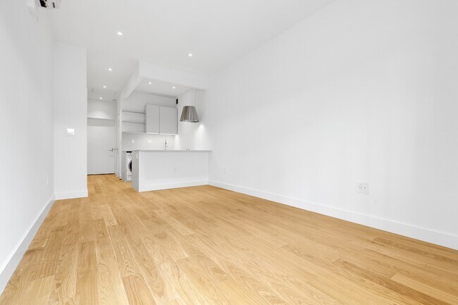 Foto del edificio - 321 E 22nd St