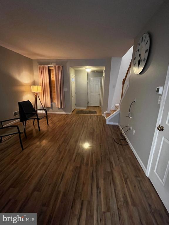 Foto del edificio - 106 Country Ln