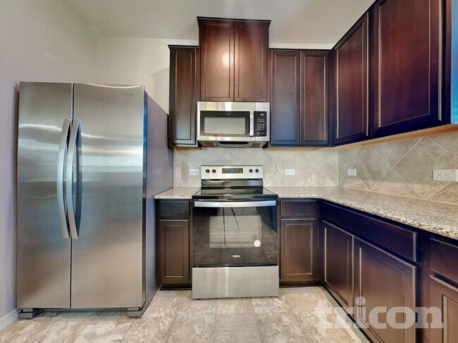 Foto del edificio - 13725 Vigilance St