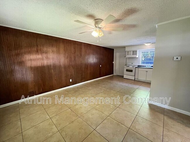 Foto del edificio - 2406 Mayer St