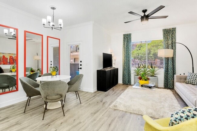 Building Photo - San Portella