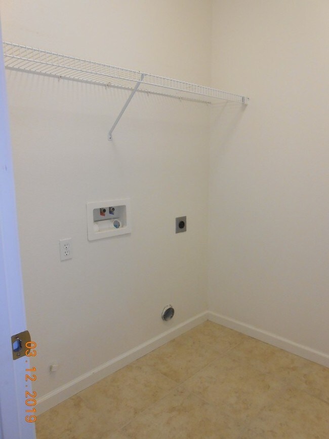 Foto del edificio - Available Now 3 Bedroom home in Soledad, CA