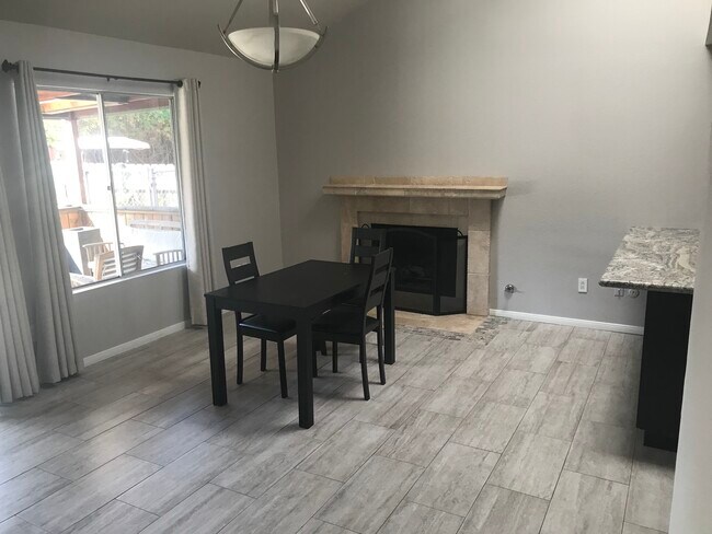 Foto del edificio - 2635 Holderness Ln