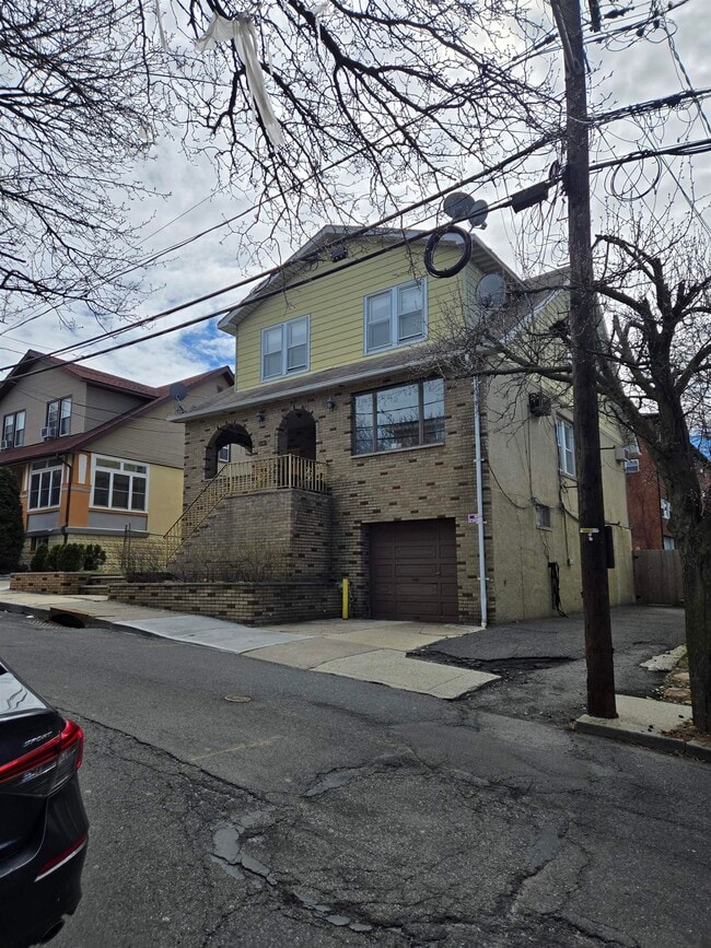 Building Photo - 1205 73rd St