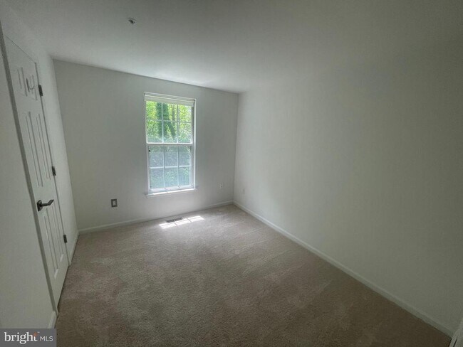 Foto del edificio - 8124 Woodward St