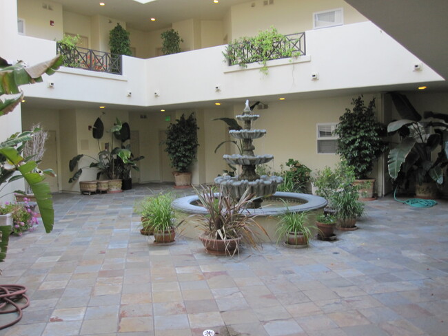 Courtyard - 4400 Cartwright Ave