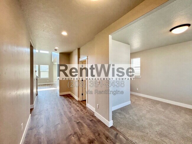 Foto del edificio - 5845 W Sprig Dr