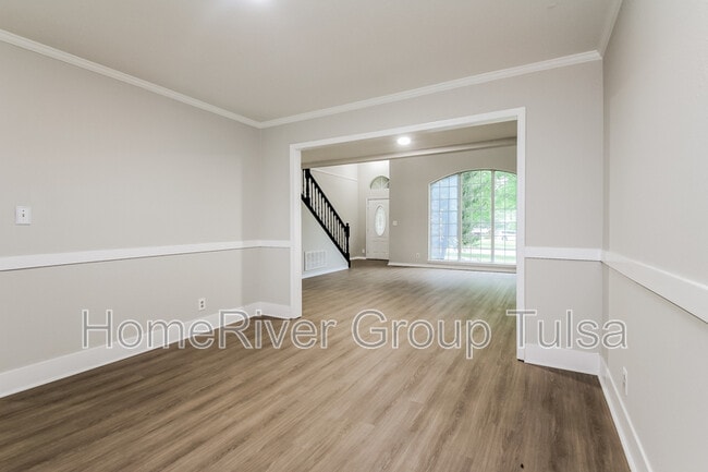 Building Photo - 2624 East 140th Pl S