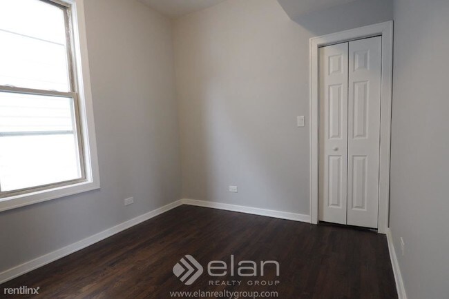 Building Photo - 3255 N Whipple St