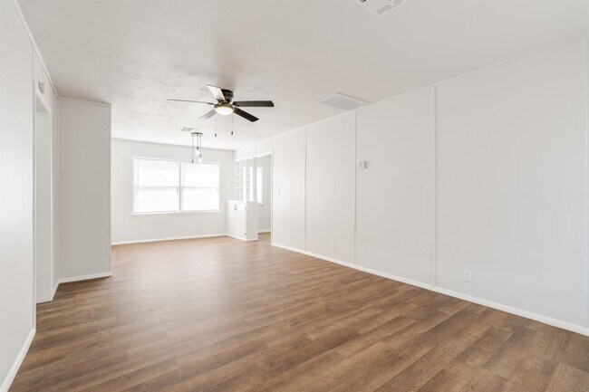 Foto del edificio - 1211 W Wallace St