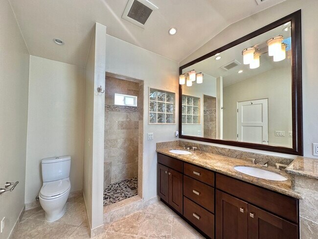 Foto del edificio - Meticulously Upgraded Single Family Home P...