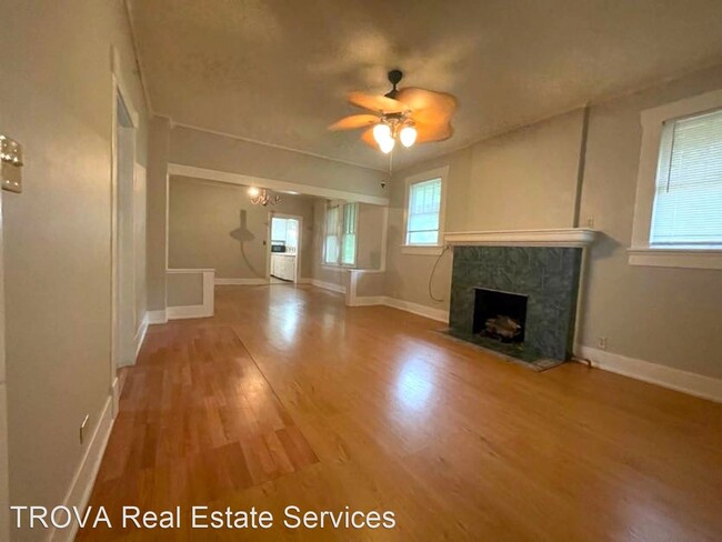 2 br, 1 bath House - 2120 E. 11th Street - House Rental in Texarkana ...