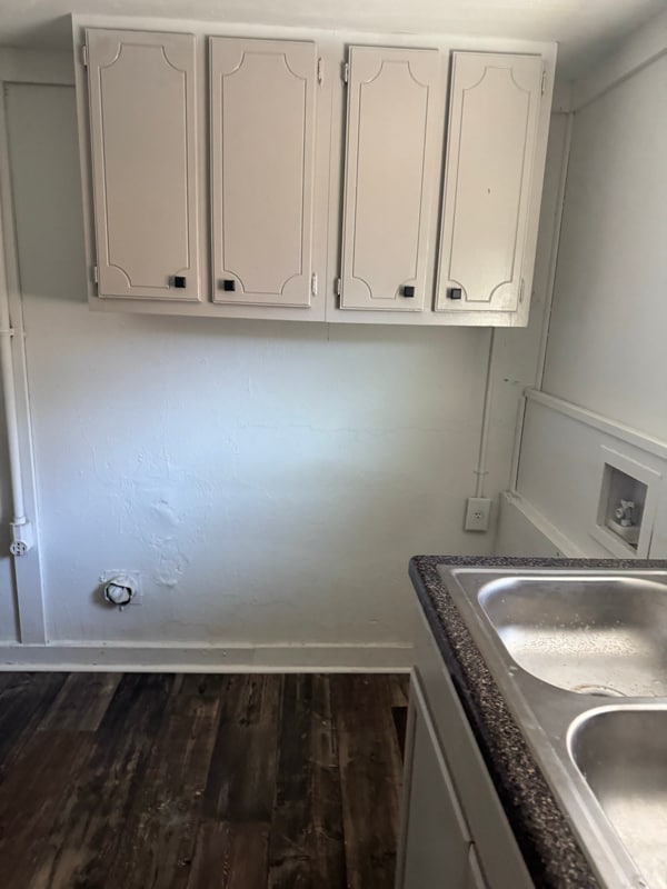 Building Photo - 498 Ibex St
