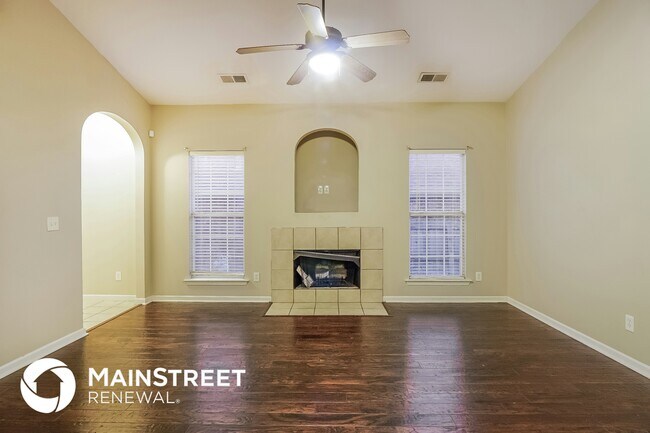 Foto del edificio - 4737 Longmeadow Dr