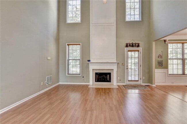 Building Photo - 236 Windy Cir