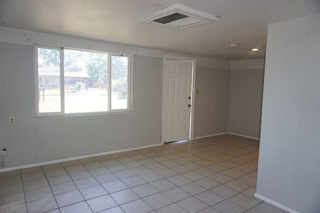 Foto del edificio - 3670-3672 Atlas Way