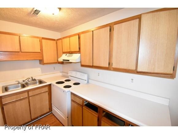 Building Photo - 1776 Roberta Ct