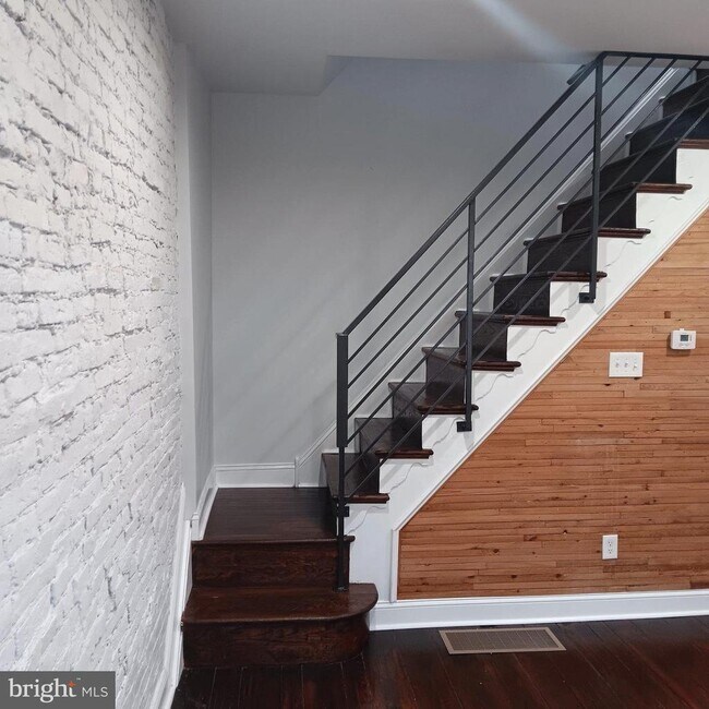 Foto del edificio - 2628 E Harold St