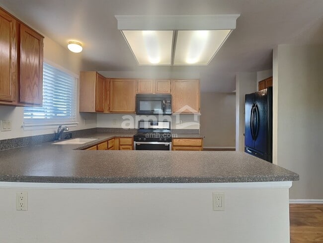 Foto del edificio - 12032 Forest St