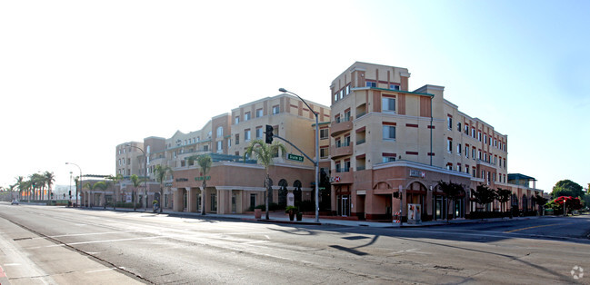 Building Photo - Alhambra Regency Plaza