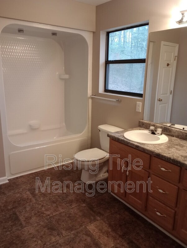 Foto del edificio - 1628 Brewster Rd