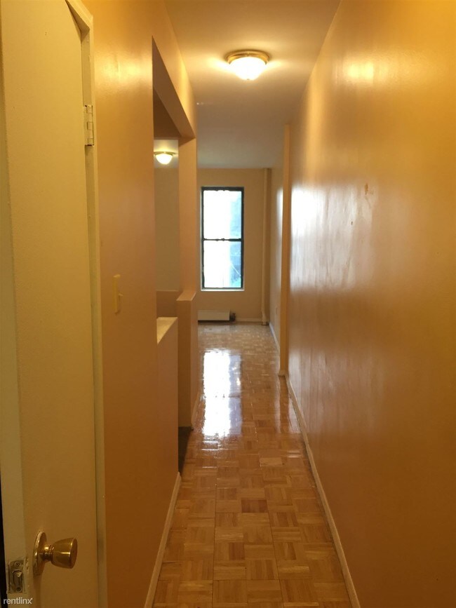 Building Photo - 551 W 149th St