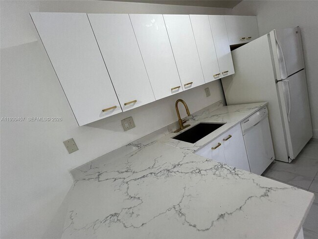 Building Photo - 7450 SW 153rd Pl