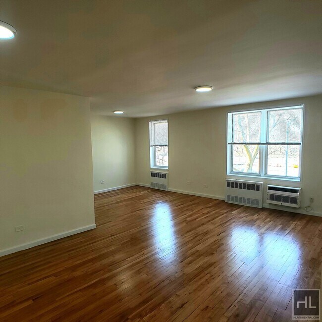 Foto del edificio - AMAZING 2 BEDROOM 2 BATH APARTMENT. WON'T ...