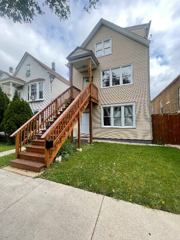 Primary Photo - 4509 S Talman Ave