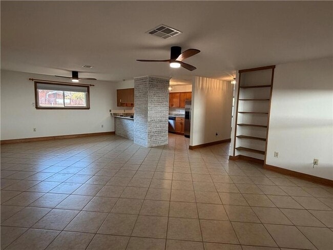 Foto del edificio - 4840 Rye St