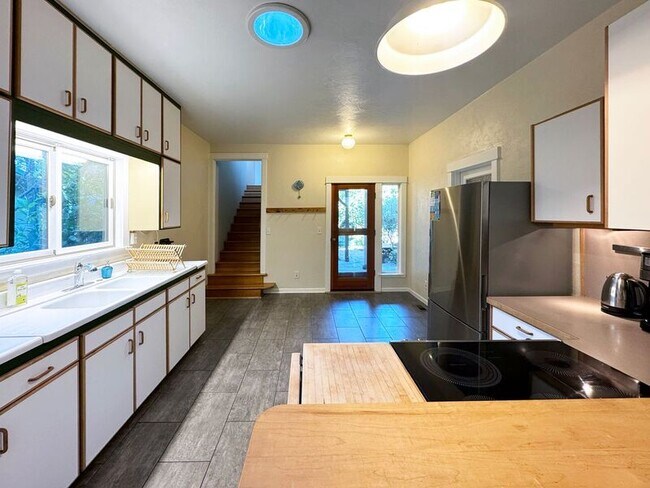 Foto del edificio - 346 N Grand St