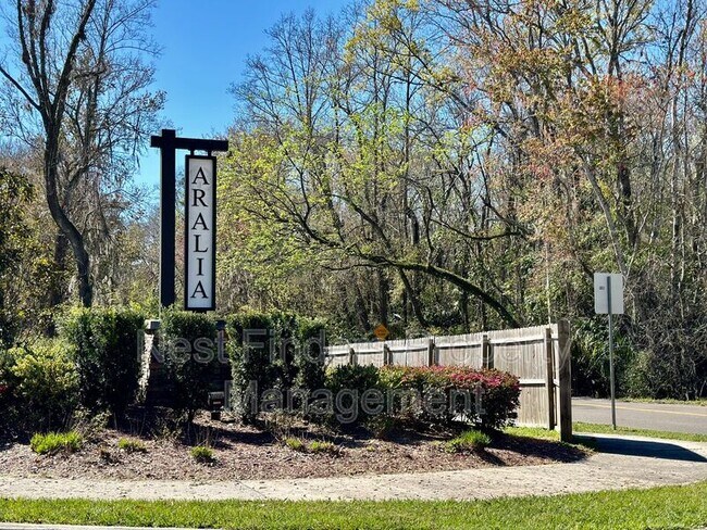 Building Photo - 269 Aralia Ln