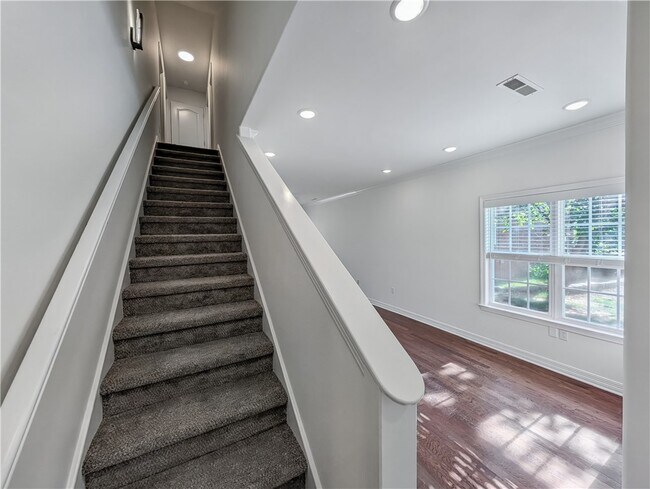 Foto del edificio - 904 W Dixson St