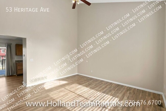 Foto del edificio - 53 Heritage Ave