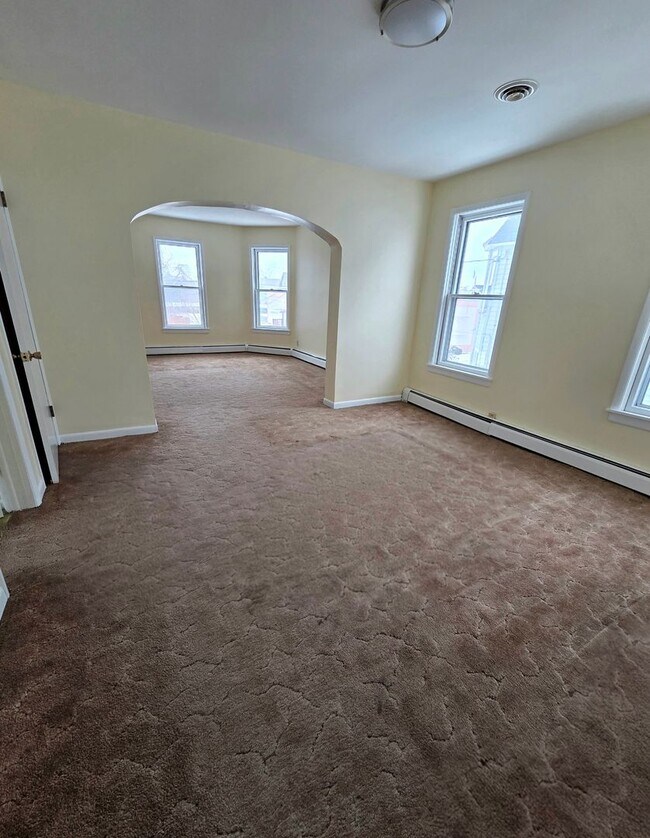 Building Photo - 1122-1124 Seventh Ave