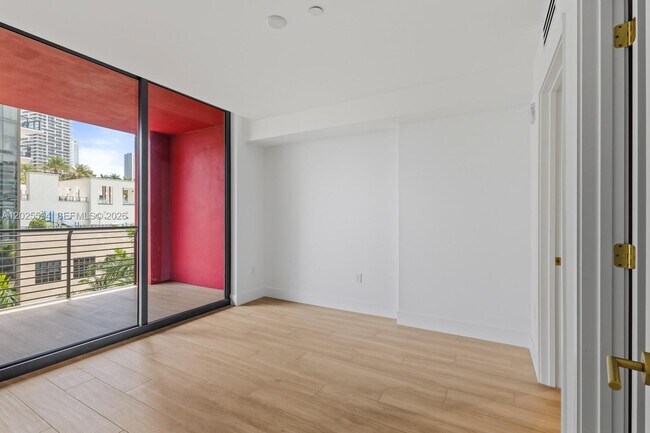 Foto del edificio - 90 NE 32nd St