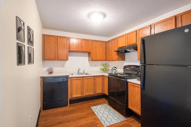 Foto del edificio - Pine Brook Place Apartments