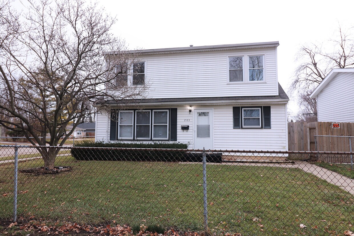 Primary Photo - 2103 20th St