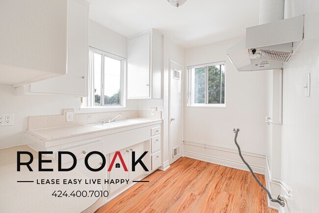 Foto del edificio - 6803 Long Beach Blvd