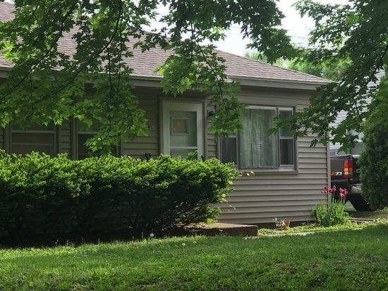 Primary Photo - 1106 E Michigan Ave