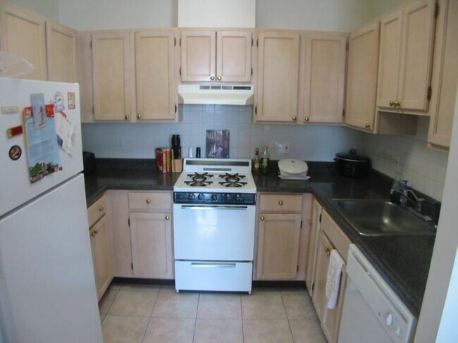 Foto del edificio - 3.0 bedroom in Cambridge Massachusetts 02140