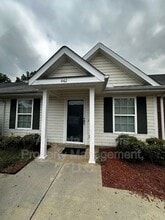 Building Photo - 442 Flowing Creek Dr
