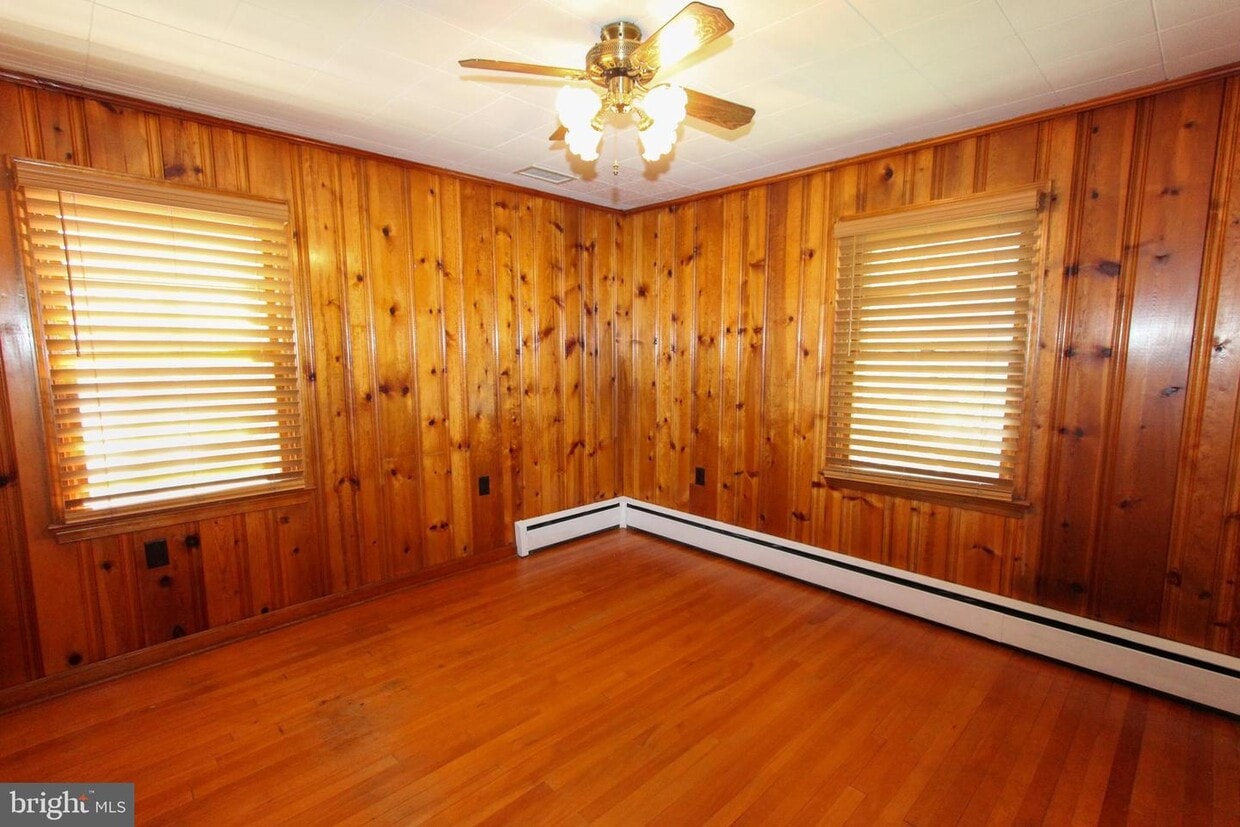 383 Co Rte 340/7, Charles Town, WV 25414 House Rental in Charles Town