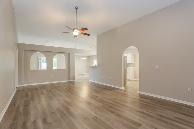 Foto del edificio - 10415 Song Sparrow Ln