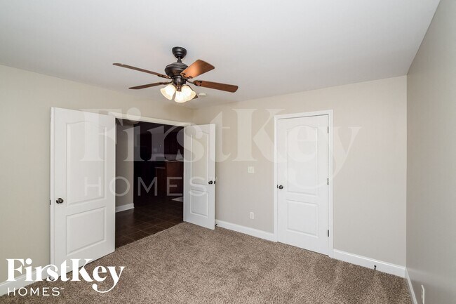 Building Photo - 605 Hidden Brook Trail