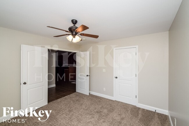 Foto del edificio - 605 Hidden Brook Trail