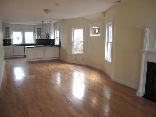 Primary Photo - 45 Burnside Ave